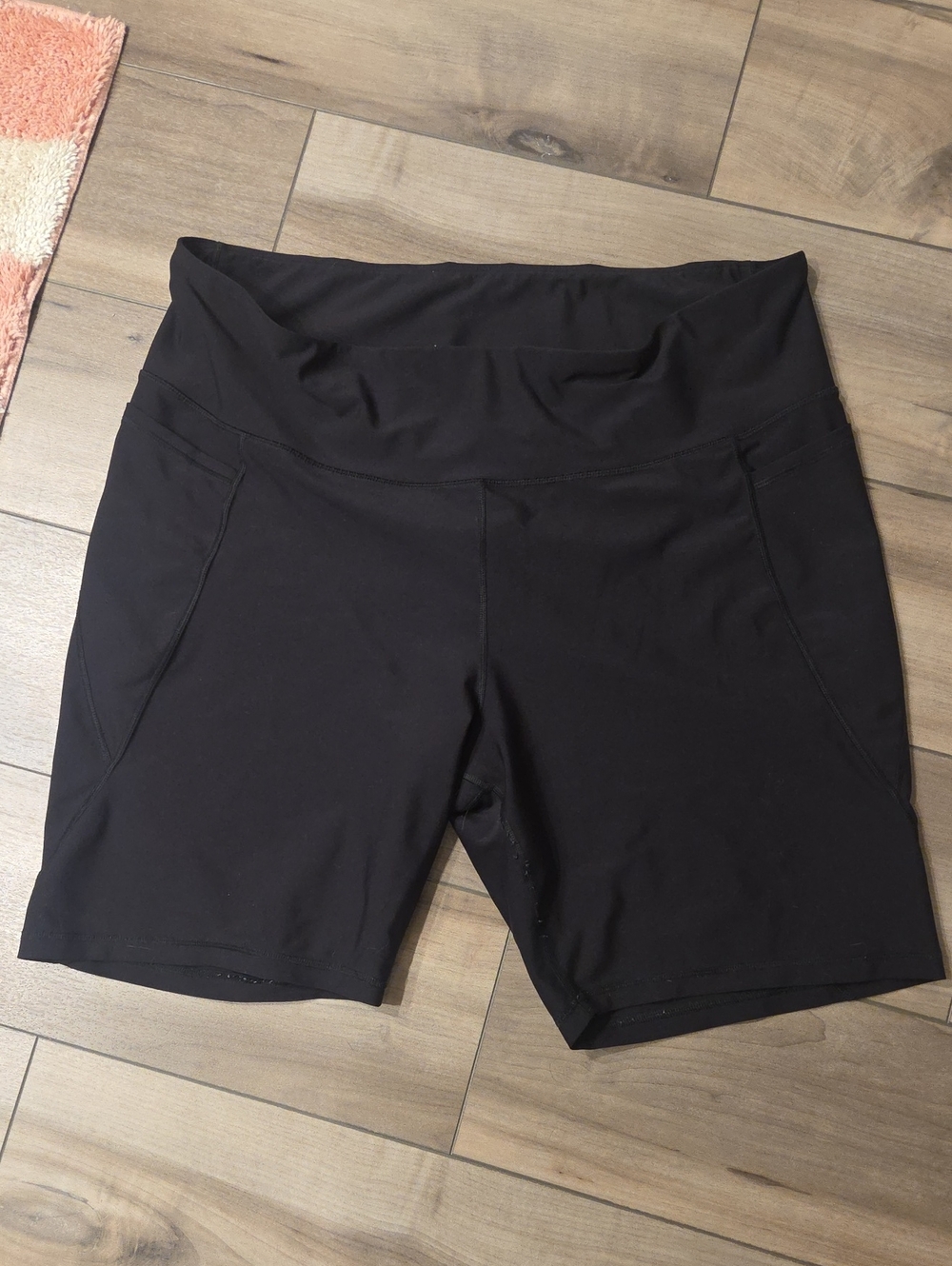Old Navy Black Powersoft High-Rise Go Dry Athletic Biker Shorts
